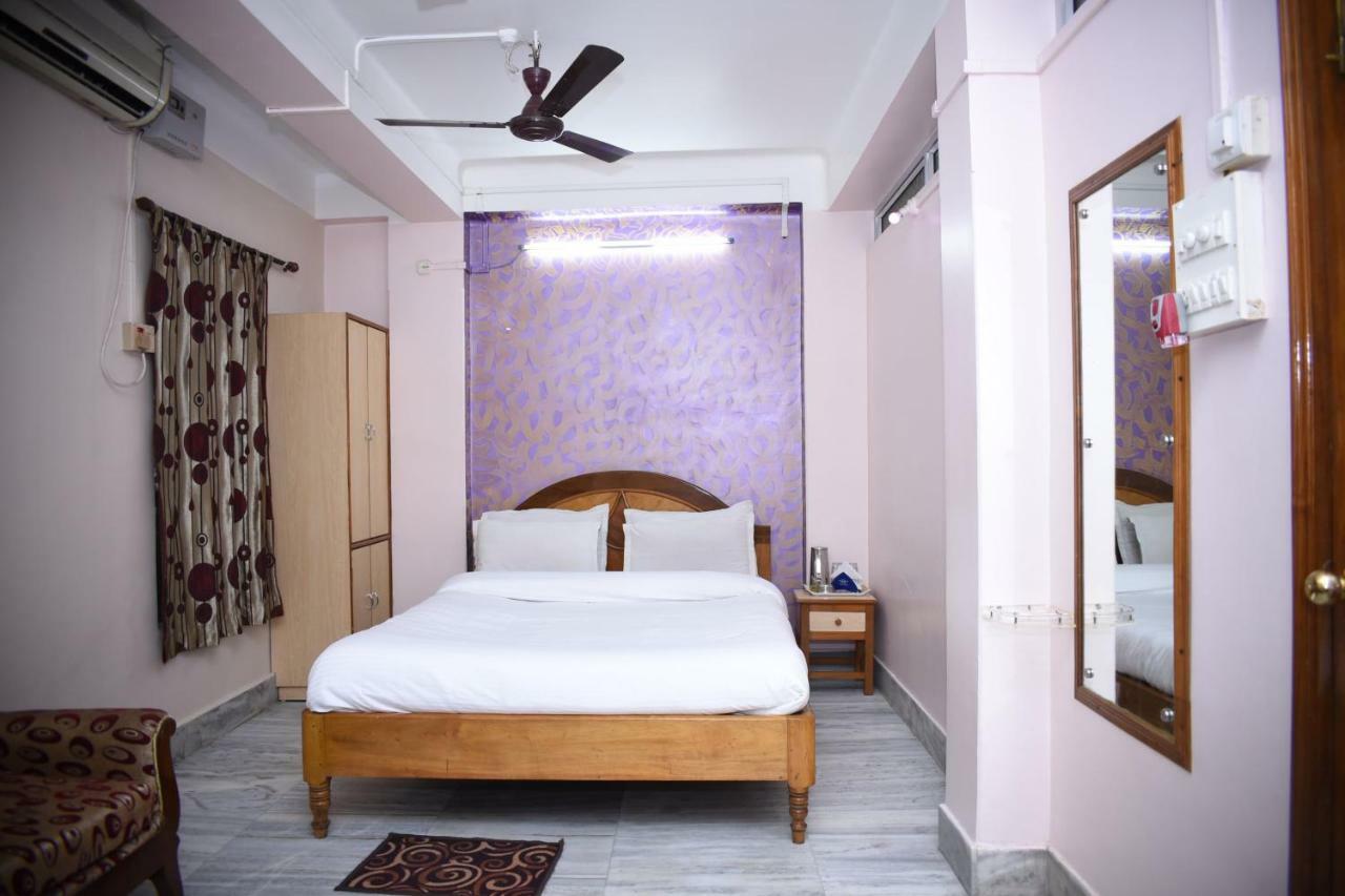 Spot On 37646 Hotel Centre Palace Silchar Dış mekan fotoğraf