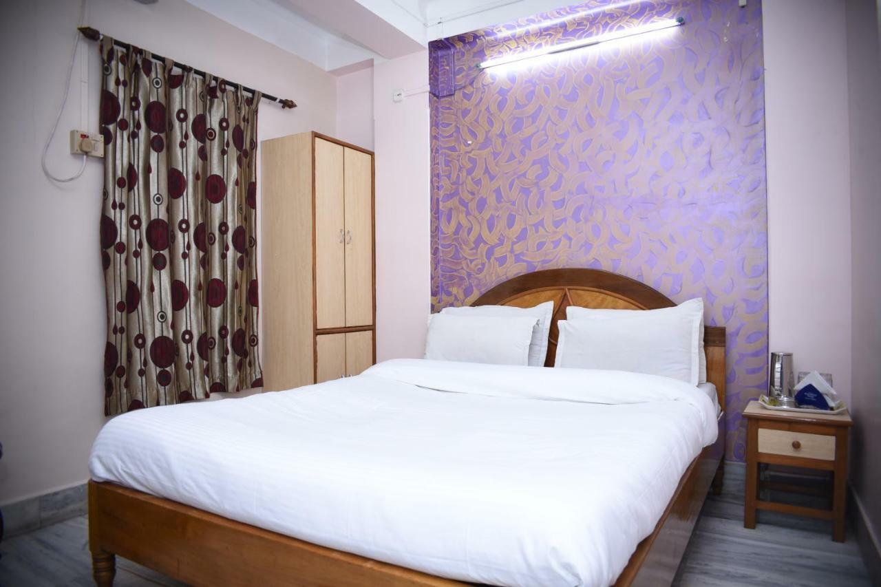 Spot On 37646 Hotel Centre Palace Silchar Dış mekan fotoğraf